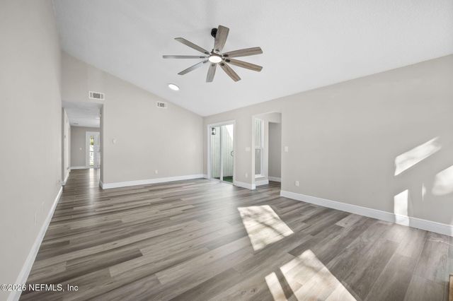 6823 CORALBERRY Lane N, Jacksonville, FL 32244