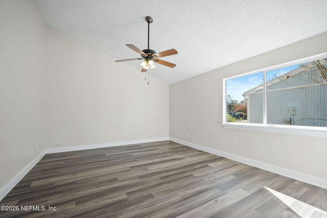 6823 CORALBERRY Lane N, Jacksonville, FL 32244