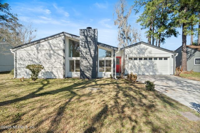 6823 CORALBERRY Lane N, Jacksonville, FL 32244