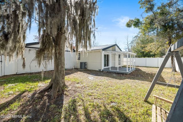 6823 CORALBERRY Lane N, Jacksonville, FL 32244