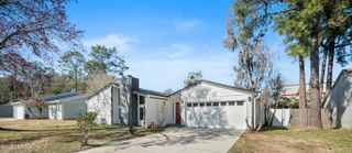 6823 CORALBERRY Lane N, Jacksonville, FL 32244