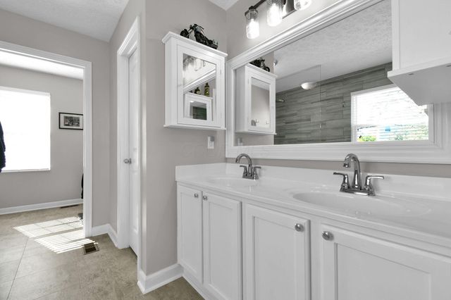 339 Fairfield Drive NE, Pickerington, OH 43147