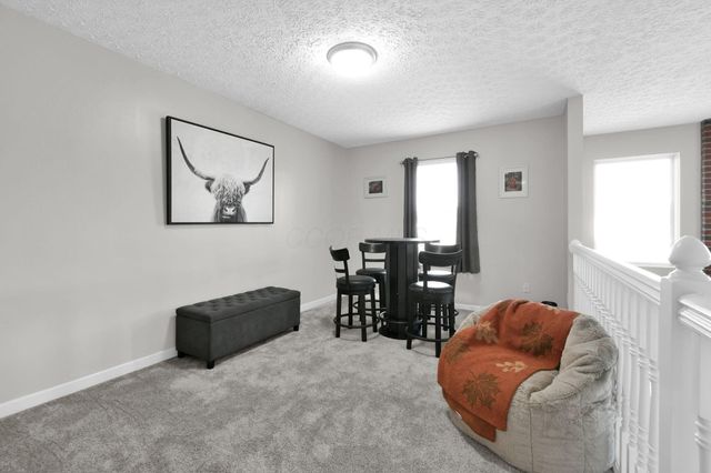 339 Fairfield Drive NE, Pickerington, OH 43147