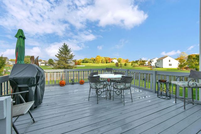 339 Fairfield Drive NE, Pickerington, OH 43147