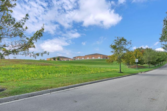 339 Fairfield Drive NE, Pickerington, OH 43147