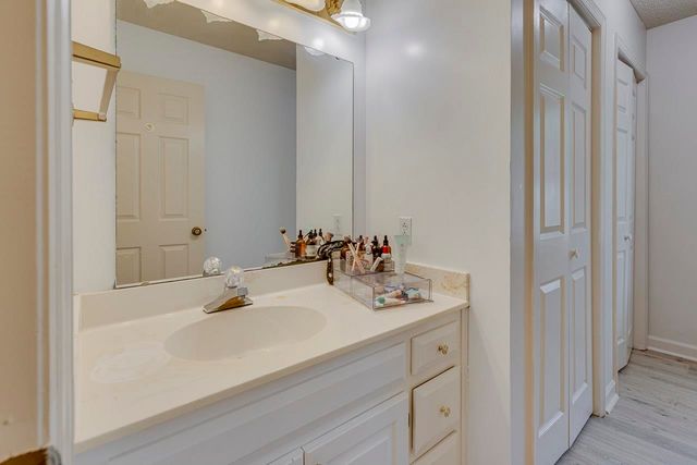 227 Emerald Way, Spartanburg, SC 29302