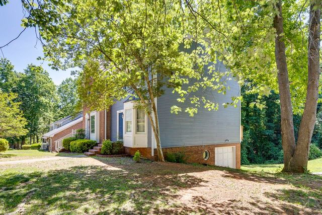 227 Emerald Way, Spartanburg, SC 29302