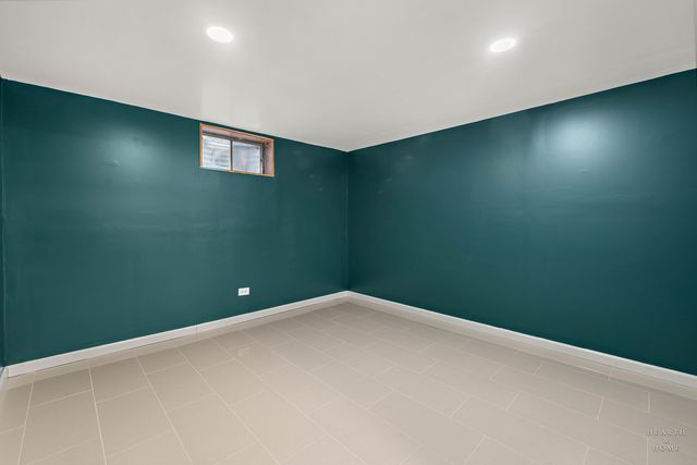 2176 Jordan Lane, Elgin, IL 60123