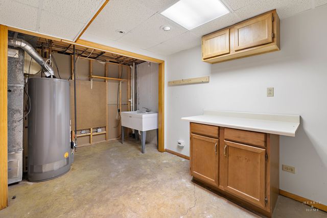 2176 Jordan Lane, Elgin, IL 60123