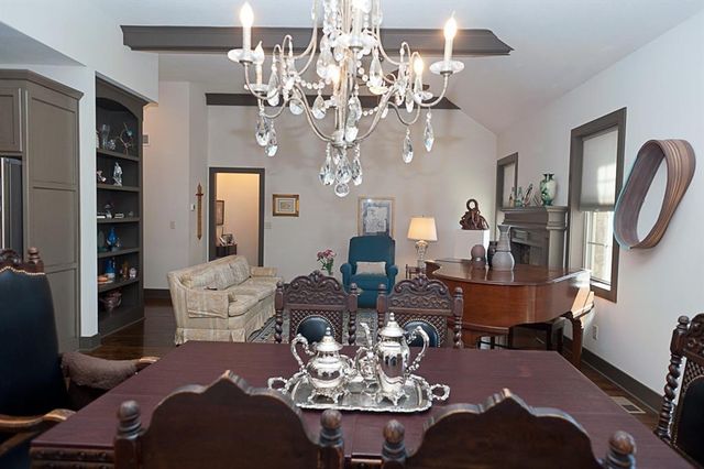 14835 Meadow Lane, Leawood, KS 66224