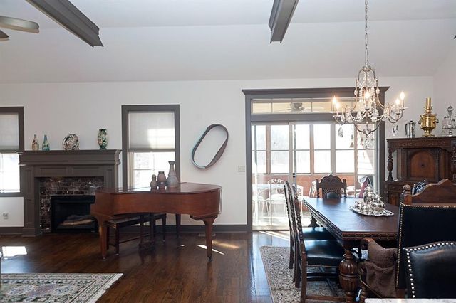 14835 Meadow Lane, Leawood, KS 66224