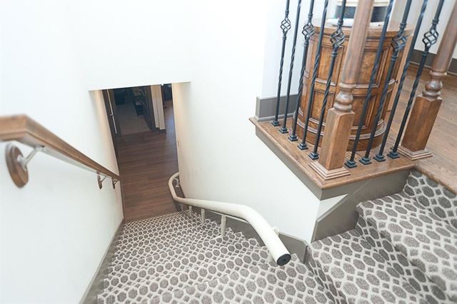 14835 Meadow Lane, Leawood, KS 66224