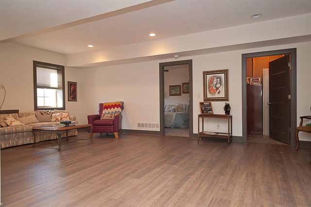 14835 Meadow Lane, Leawood, KS 66224