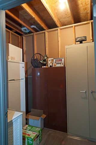 14835 Meadow Lane, Leawood, KS 66224