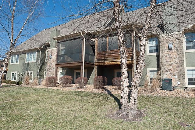 14835 Meadow Lane, Leawood, KS 66224