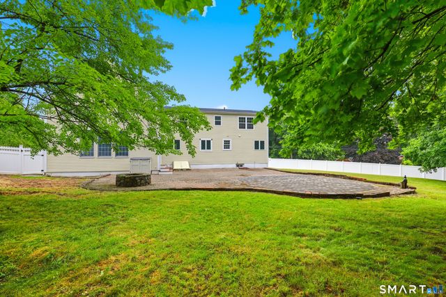 36 Ruth Street, Trumbull, CT 06611