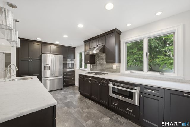 36 Ruth Street, Trumbull, CT 06611
