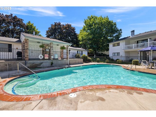 14912 Ne ROSE Pkwy, Portland, OR 97230