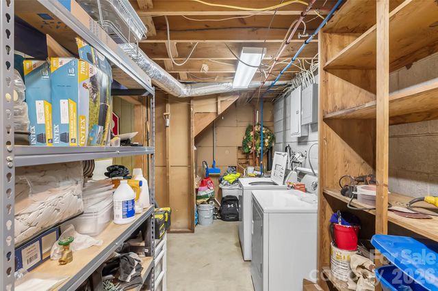 98 Limberlost Drive, Hendersonville, NC 28739
