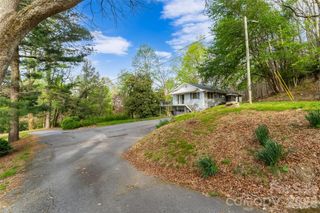 98 Limberlost Drive, Hendersonville, NC 28739