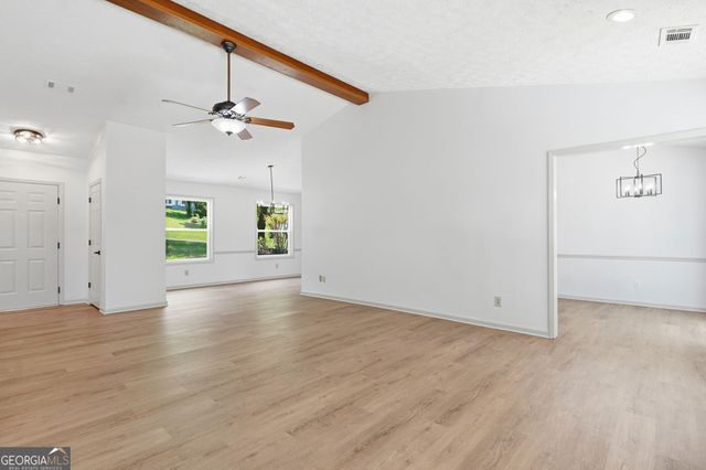 142 River Oaks Drive, Woodstock, GA 30188