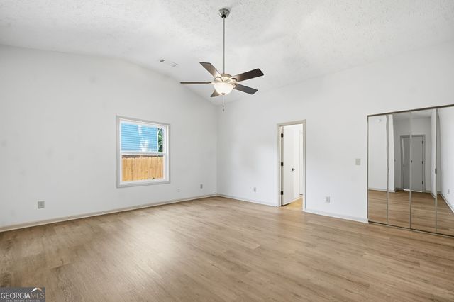 142 River Oaks Drive, Woodstock, GA 30188