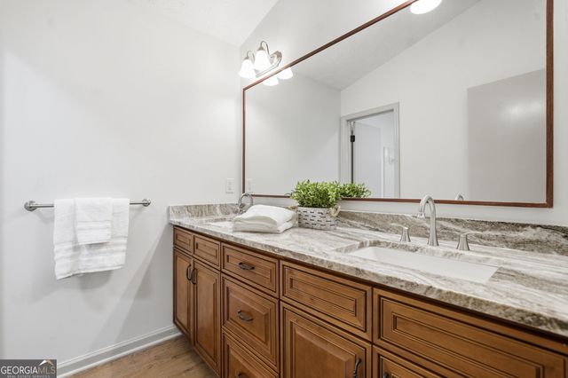 142 River Oaks Drive, Woodstock, GA 30188