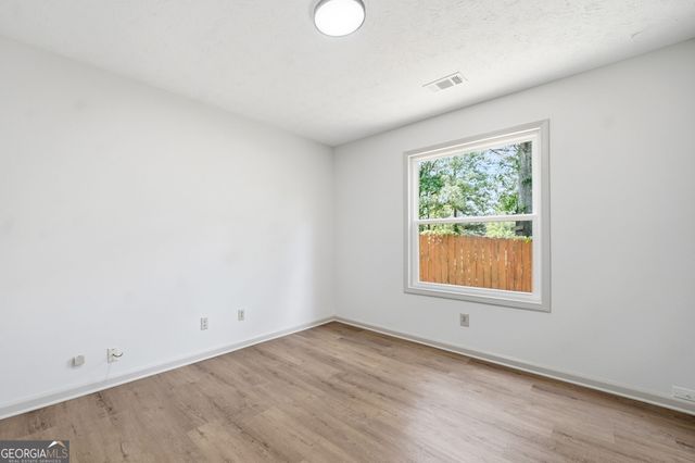 142 River Oaks Drive, Woodstock, GA 30188
