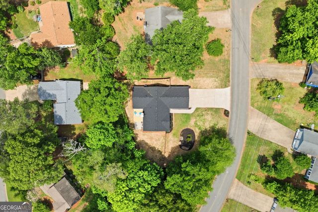 142 River Oaks Drive, Woodstock, GA 30188