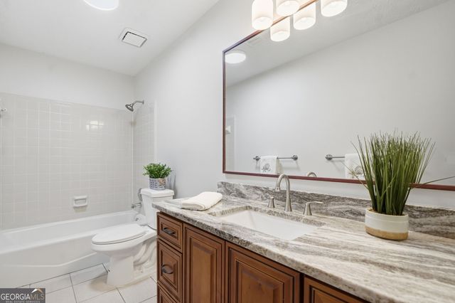 142 River Oaks Drive, Woodstock, GA 30188