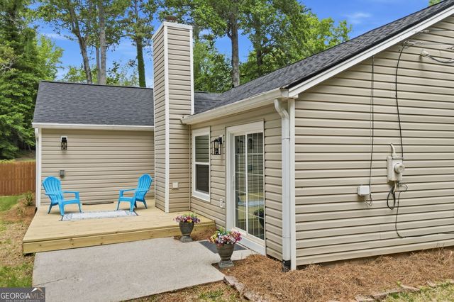 142 River Oaks Drive, Woodstock, GA 30188
