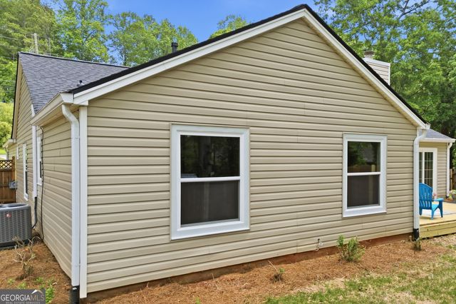 142 River Oaks Drive, Woodstock, GA 30188