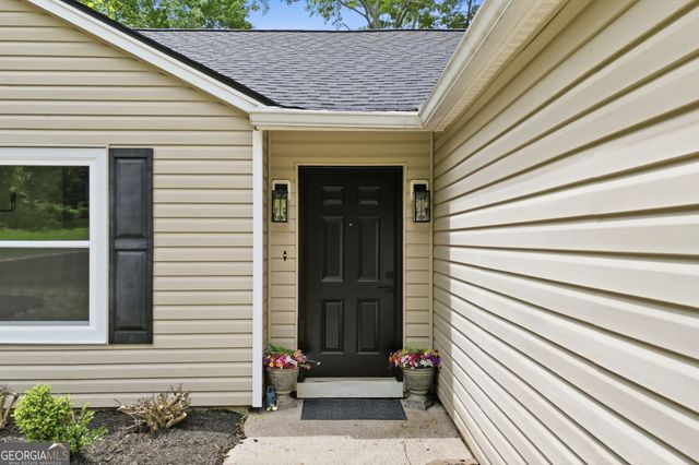 142 River Oaks Drive, Woodstock, GA 30188