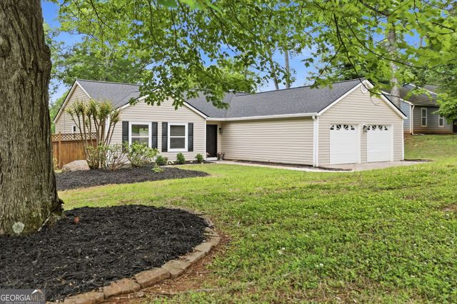 142 River Oaks Drive, Woodstock, GA 30188
