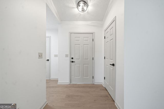 142 River Oaks Drive, Woodstock, GA 30188