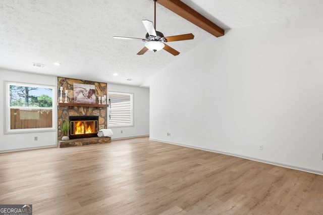 142 River Oaks Drive, Woodstock, GA 30188