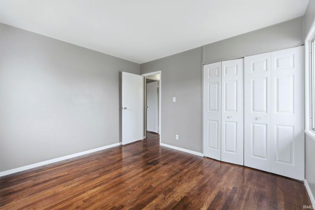 412 Edgeknoll Lane, Fort Wayne, IN 46816