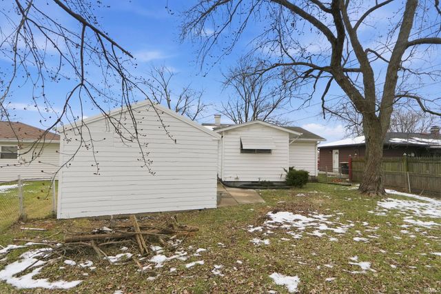 412 Edgeknoll Lane, Fort Wayne, IN 46816
