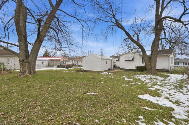 412 Edgeknoll Lane, Fort Wayne, IN 46816