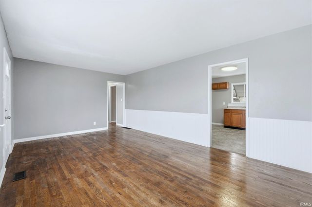 412 Edgeknoll Lane, Fort Wayne, IN 46816