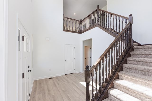 13 Red Oak Drive, Bedford, IN 47421