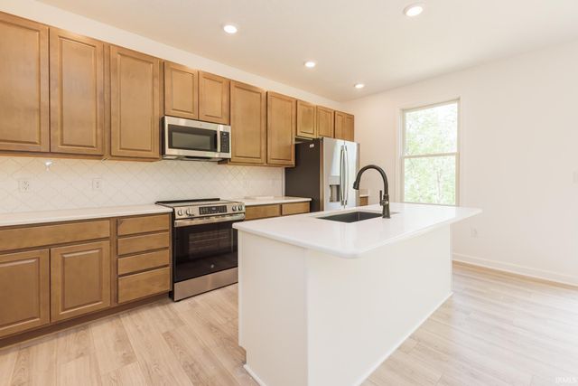 13 Red Oak Drive, Bedford, IN 47421