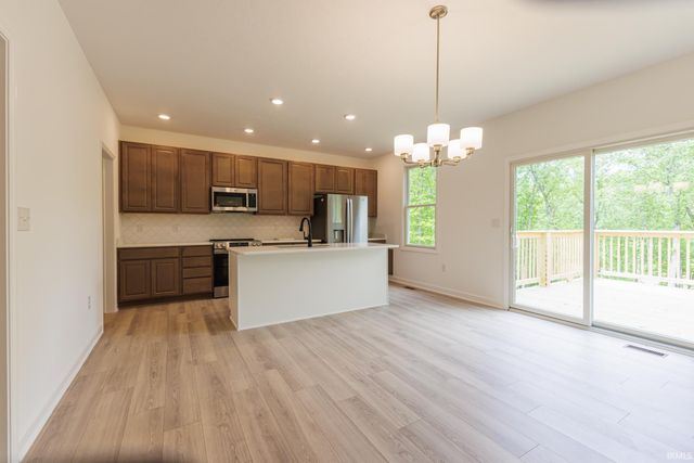 13 Red Oak Drive, Bedford, IN 47421