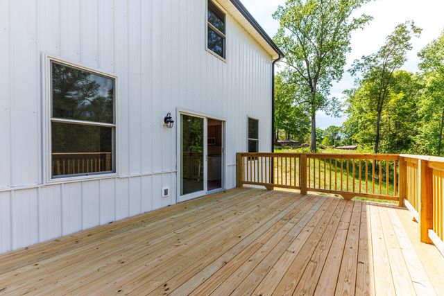 13 Red Oak Drive, Bedford, IN 47421