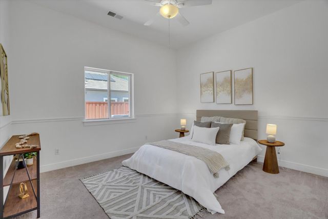 565 Springcreek Pl, Manteca, CA 95337