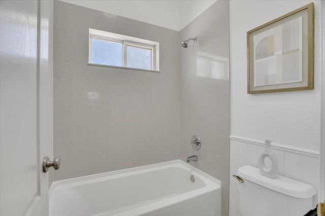 565 Springcreek Pl, Manteca, CA 95337