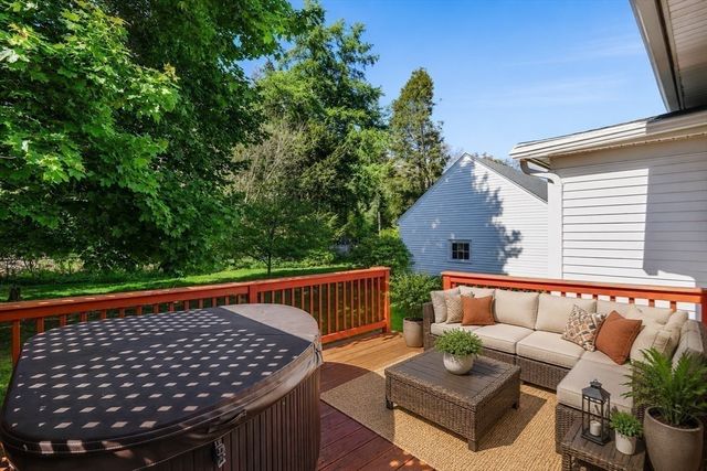 2164 Wilbraham Rd, Springfield, MA 01129