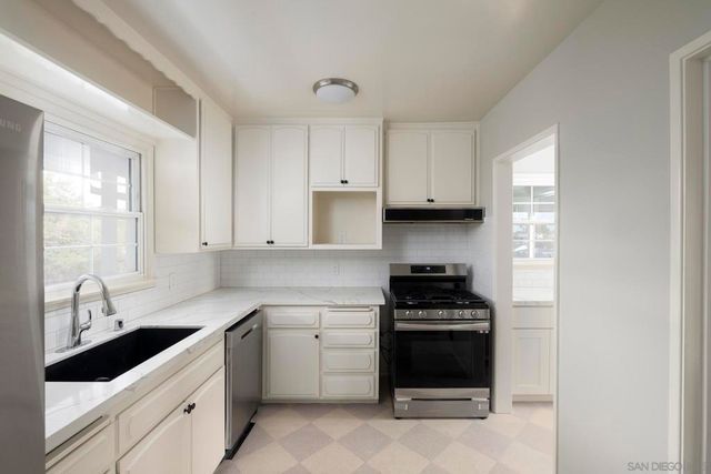 5321 Logan Ave., San Diego, CA 92114