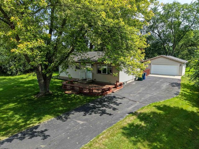 10504 S 4th AVENUE, Oak Creek, WI 53154
