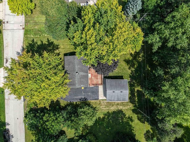 10504 S 4th AVENUE, Oak Creek, WI 53154